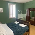 Hotel Leon Doro