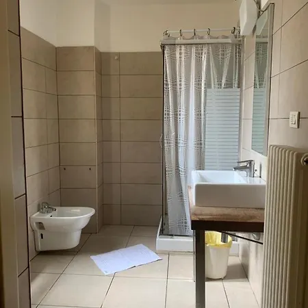 Leon Doro Hotel