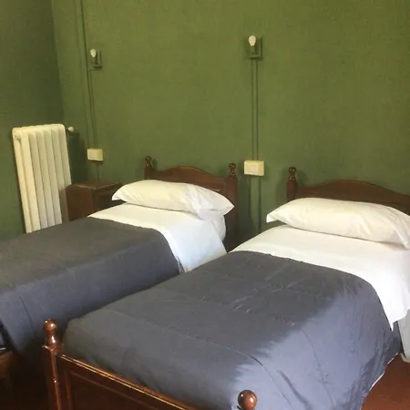 Hotel Leon Doro *